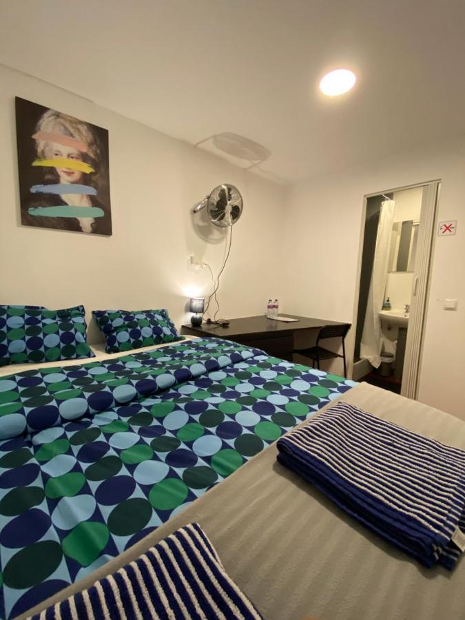 Casa Vale Ecotainer Hostel Lisbon Luaran gambar