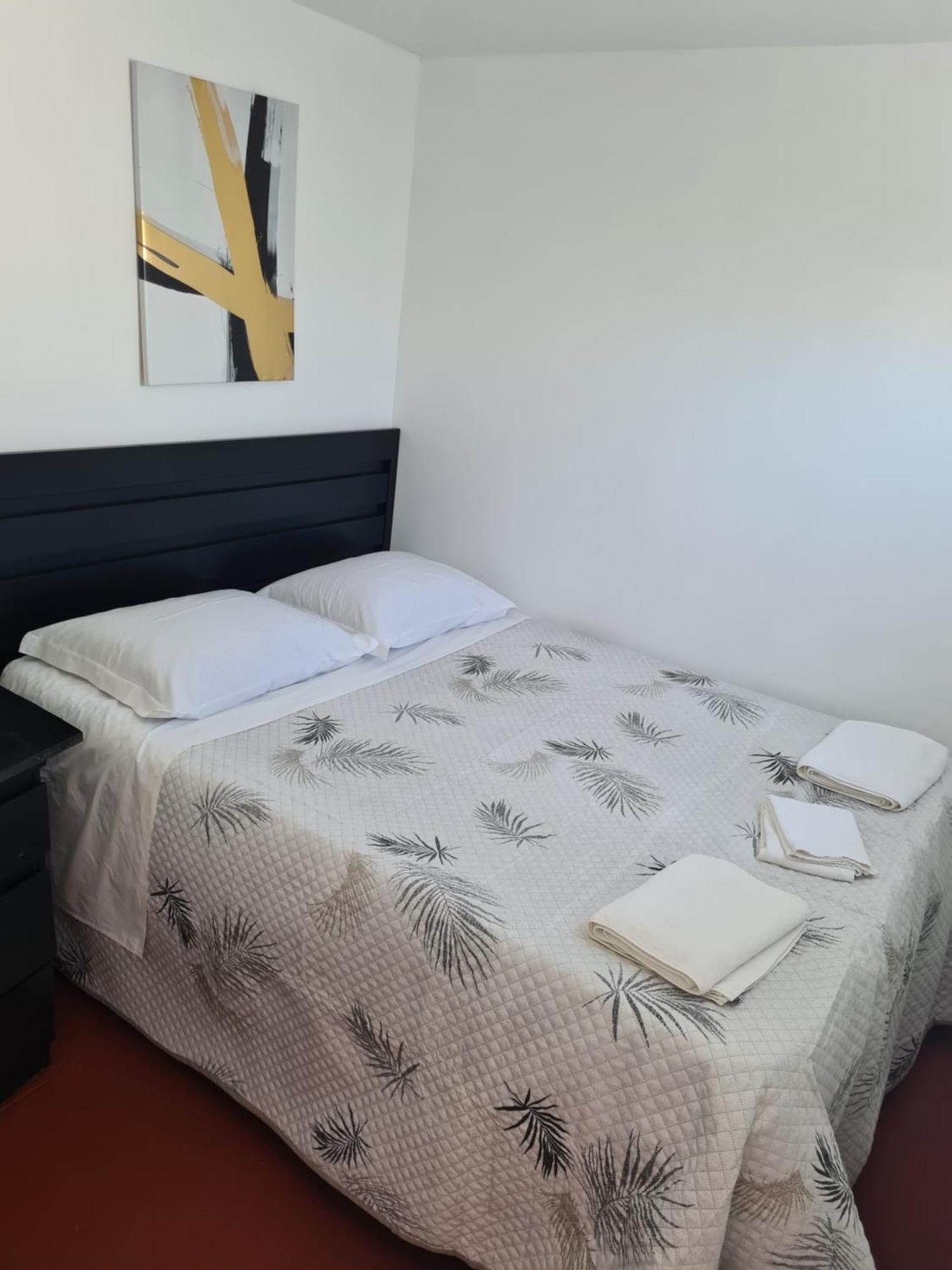 Casa Vale Ecotainer Hostel Lisbon Luaran gambar