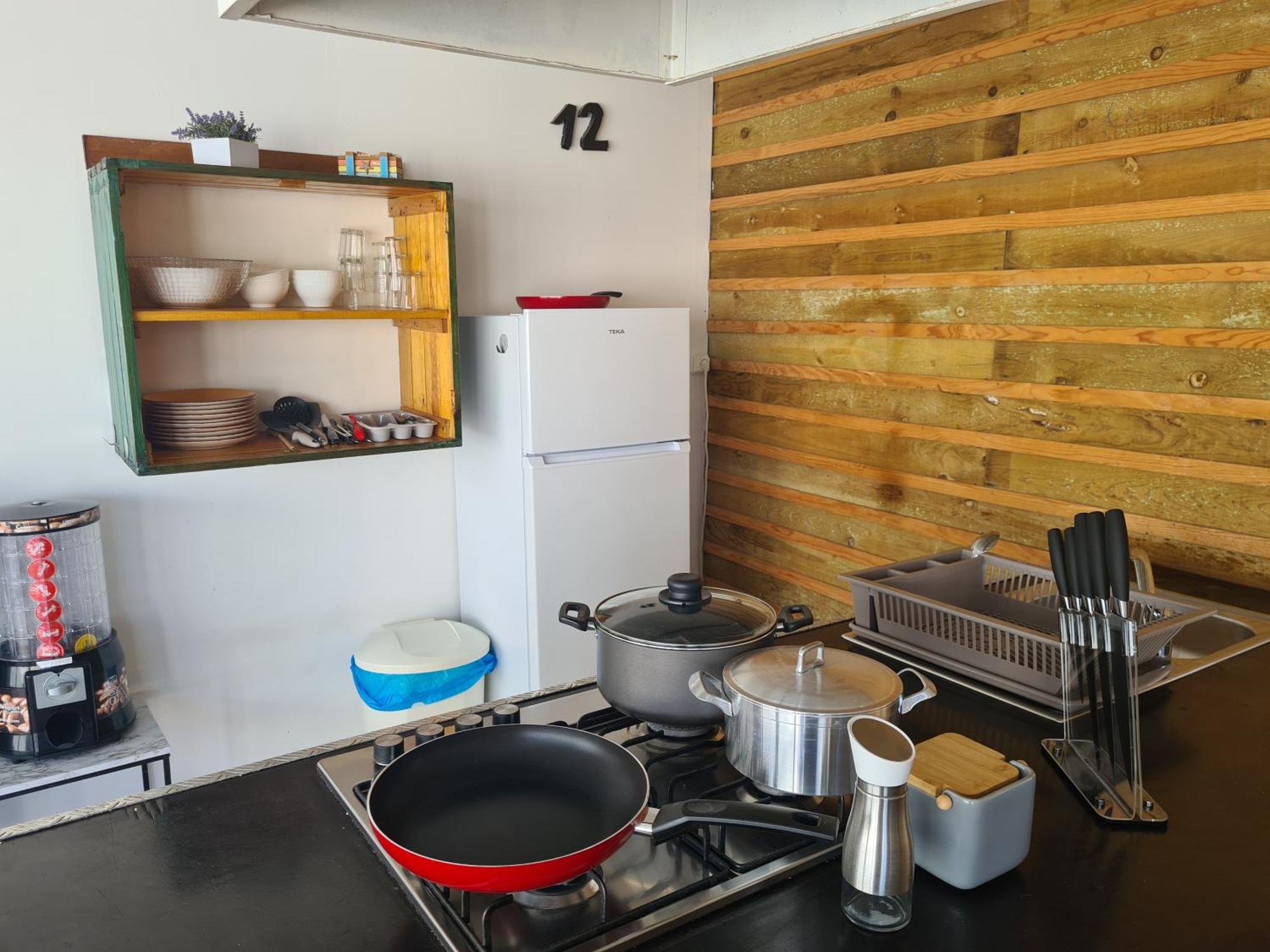 Casa Vale Ecotainer Hostel Lisbon Luaran gambar