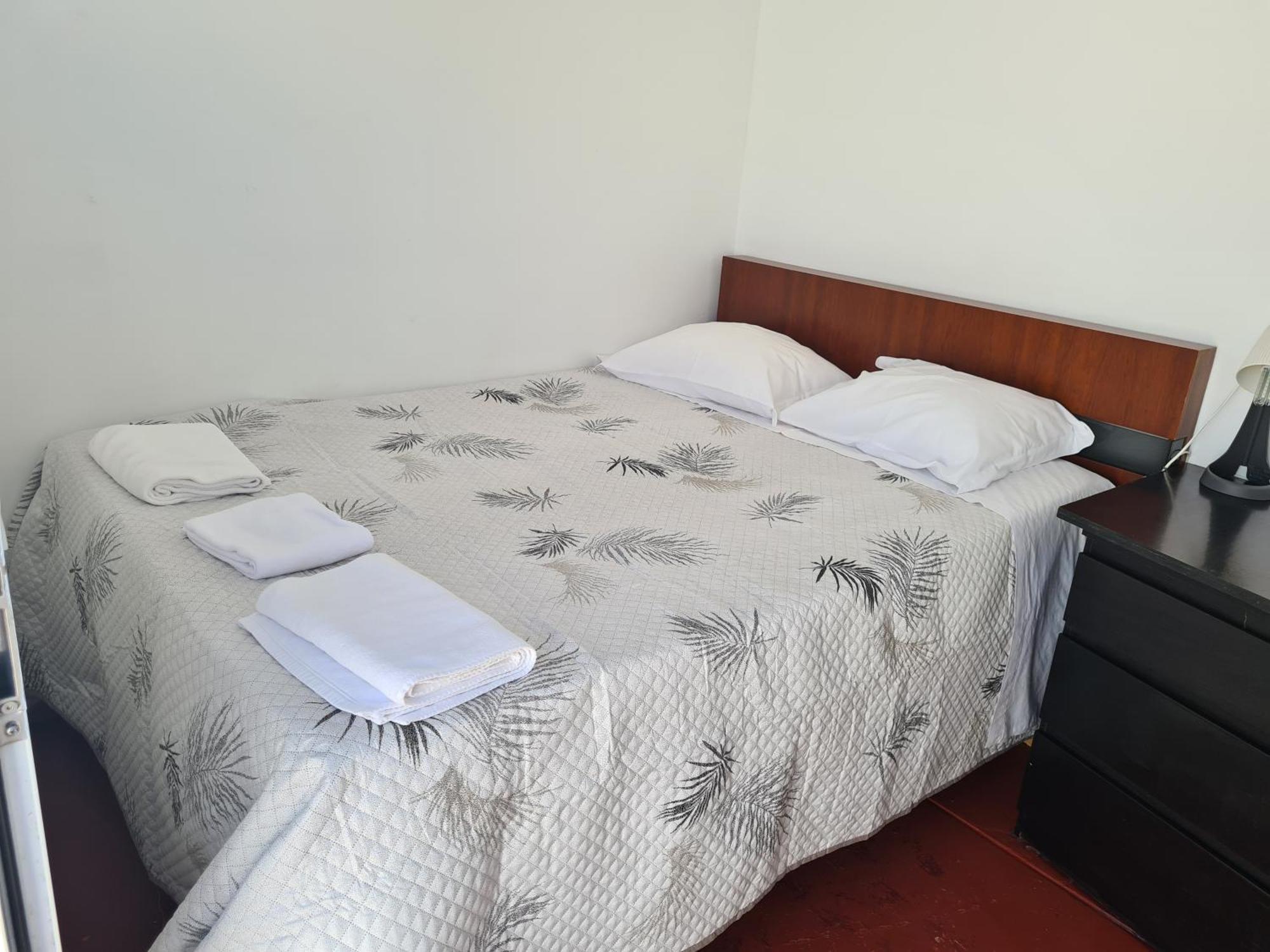 Casa Vale Ecotainer Hostel Lisbon Luaran gambar