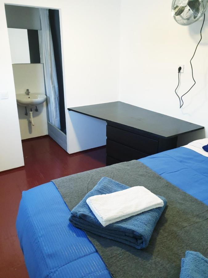 Casa Vale Ecotainer Hostel Lisbon Luaran gambar