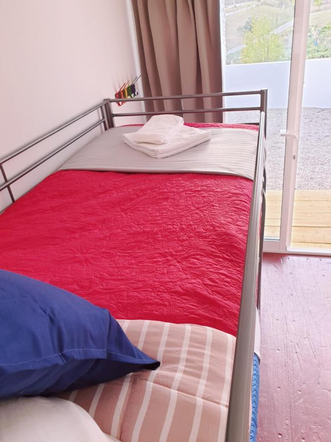 Casa Vale Ecotainer Hostel Lisbon Luaran gambar